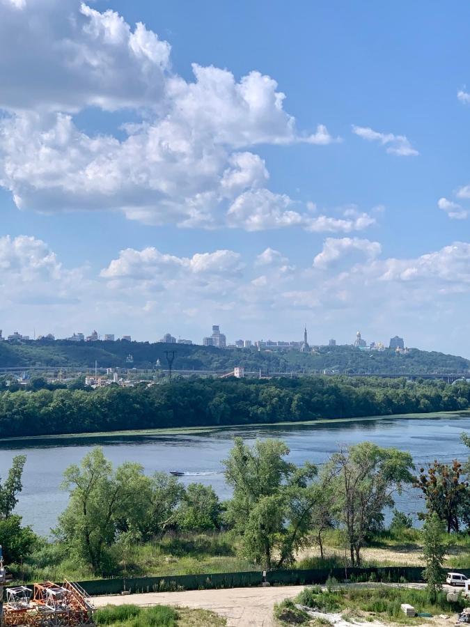 4 Rooms Apartment With A View Of The Dnieper River Kiev Bagian luar foto